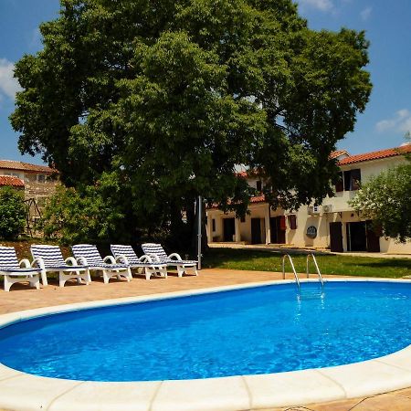Вилла Casa Istriana Nona Pina Каштелир Экстерьер фото